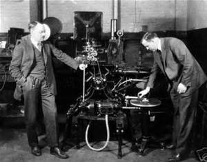 A Vitaphone sound-on-disc demonstration.
