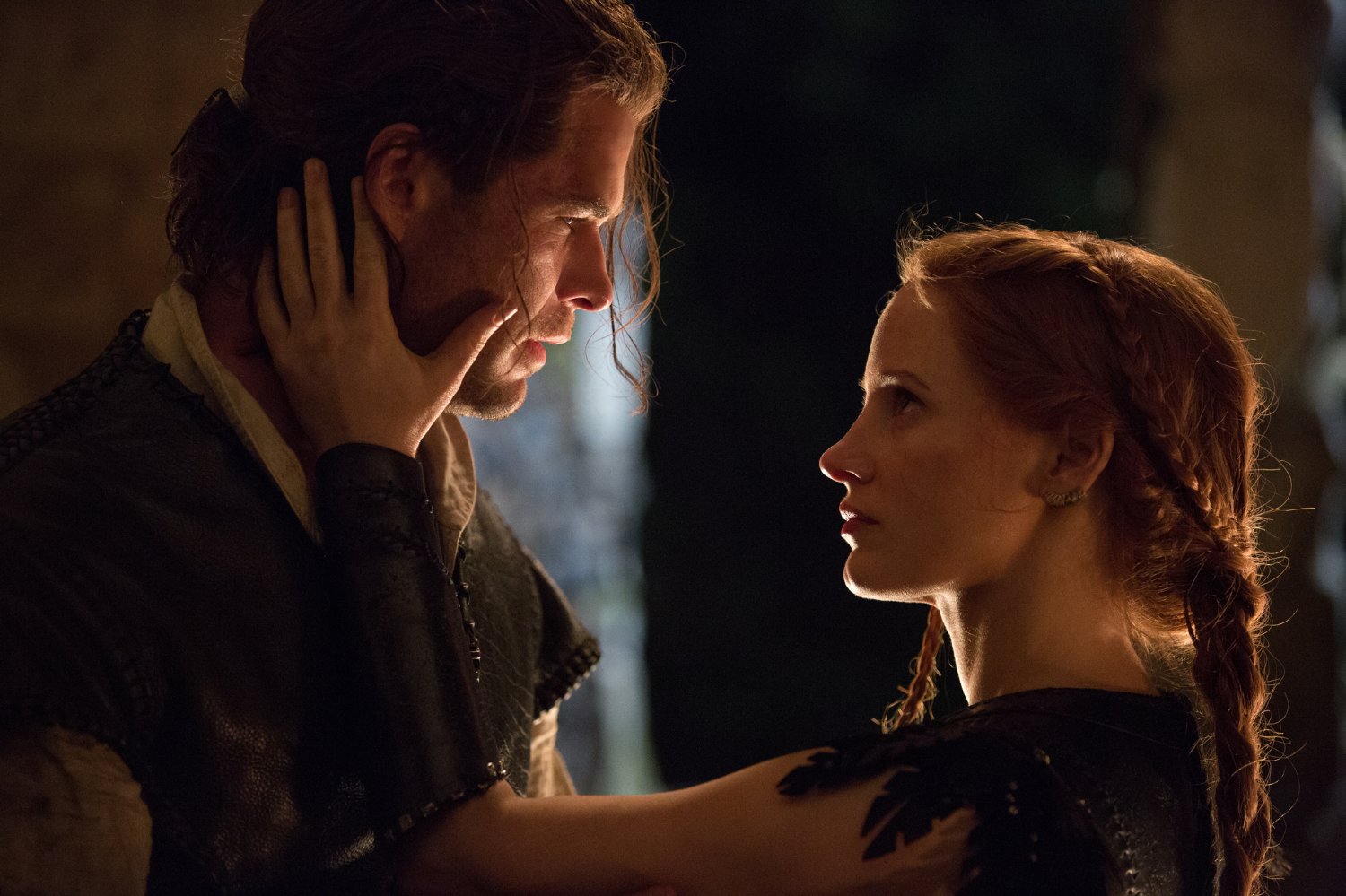 Chris Hemsworth and Jessica Chastain in The Huntsman: Winter's War