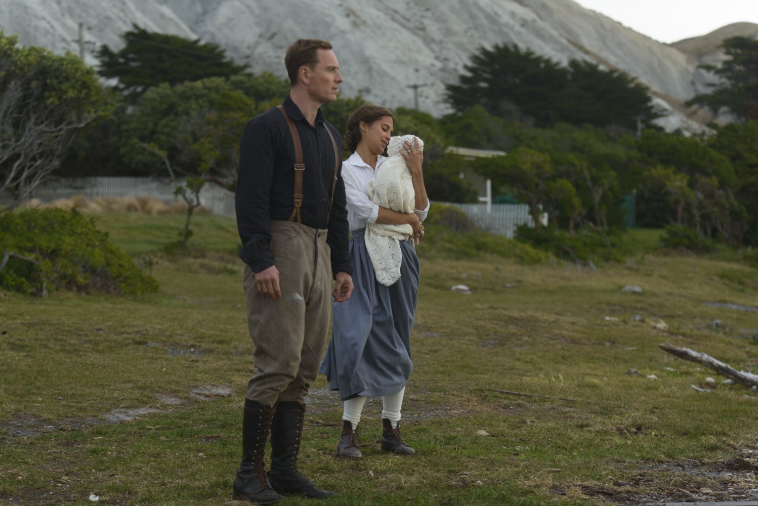 Michael Fassbender and Alicia Vikander in The Light Between Oceans (2016)