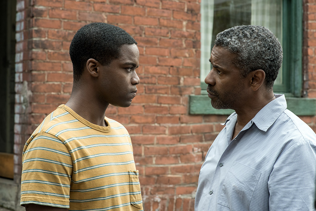 Jovan Adepo and Denzel Washington in Fences (2016)