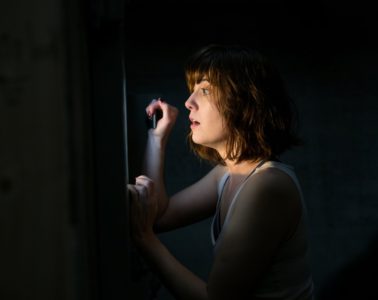 Mary Elizabeth Winstead in 10 Cloverfield Lane (2016)