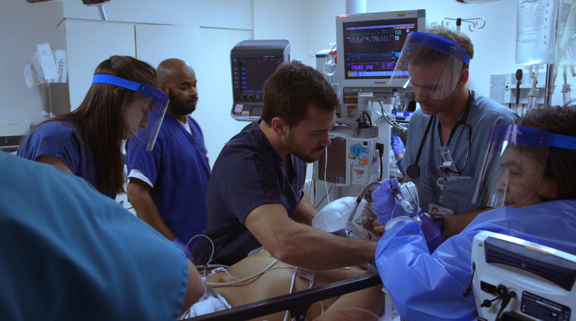 CODE BLACK – Film Review – ZekeFilm