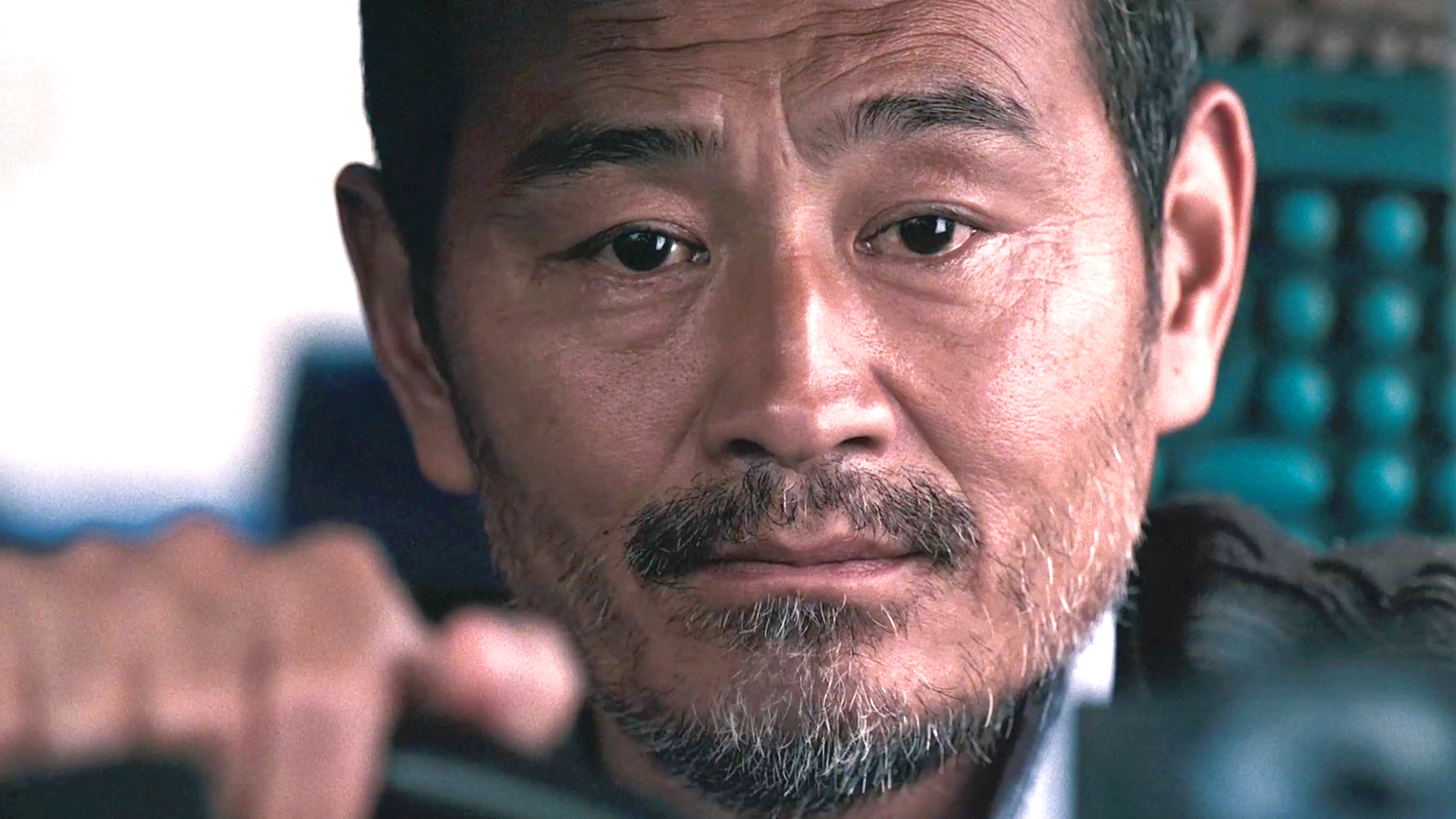 OLD STONE 2016 Blu Ray Review ZekeFilm old-stone-2016-blu-ray-review-zekefilm