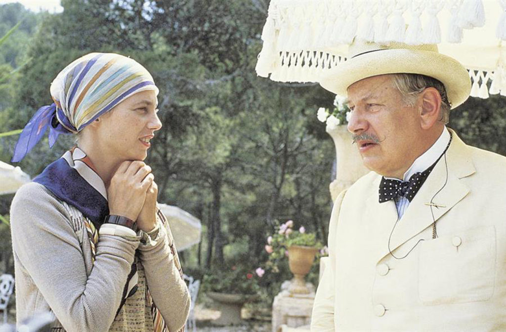 Jane Birkin and Peter Ustinov in EVIL UNDER THE SUN (1982).