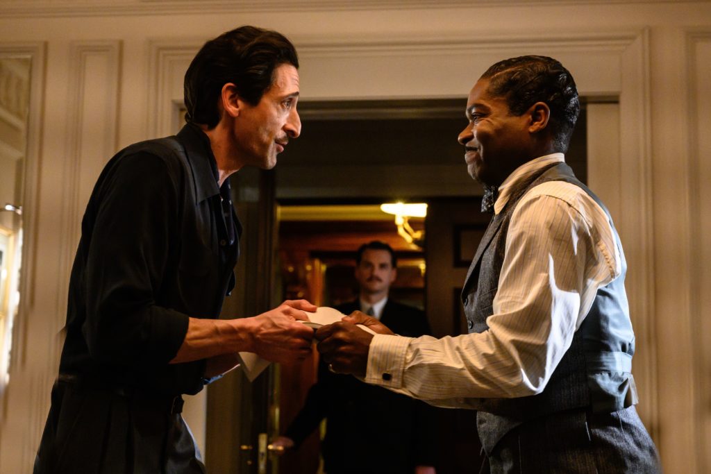 Adrien Brody and David Oyelowo literally fight over a script in SEE HOW THEY RUN (2022)
